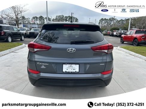 Used 2017 Hyundai Tucson SE image 5