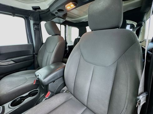 Used 2017 Jeep Wrangler Unlimited Sport w/ Quick Order Package 24S image 12