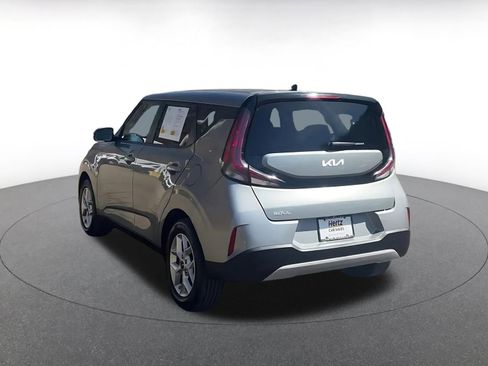 Used 2025 Kia Soul LX w/ LX Technology Package image 11