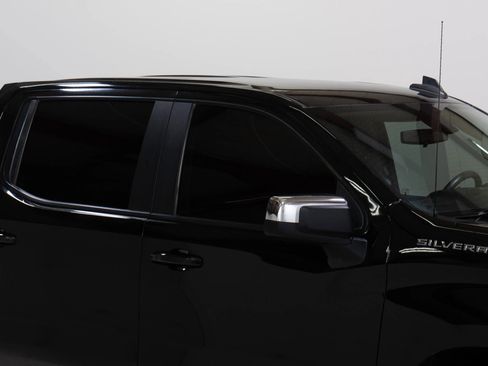 Used 2020 Chevrolet Silverado 1500 LT image 14