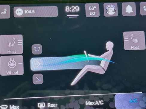 Used 2025 Jeep Grand Cherokee Altitude image 23