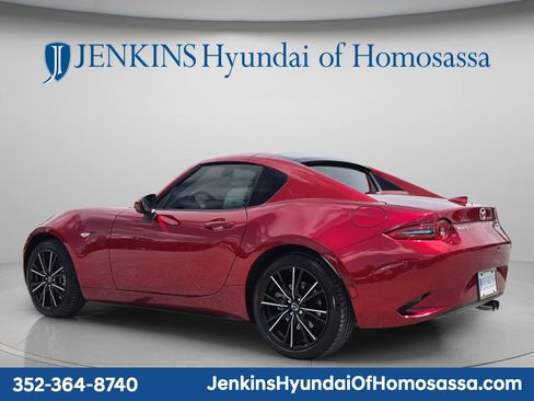 Used 2025 MAZDA MX-5 Miata RF Grand Touring w/ Weather Package RWD image 7