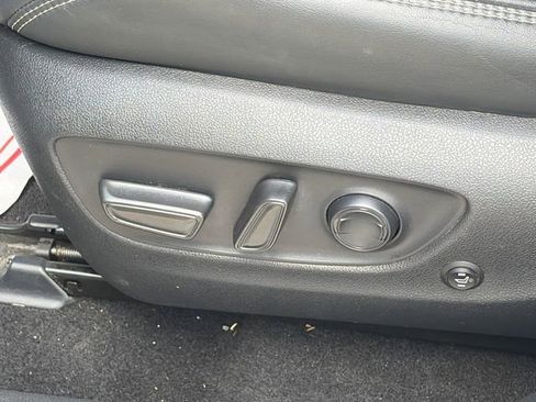 Used 2023 Toyota RAV4 XLE Premium image 18