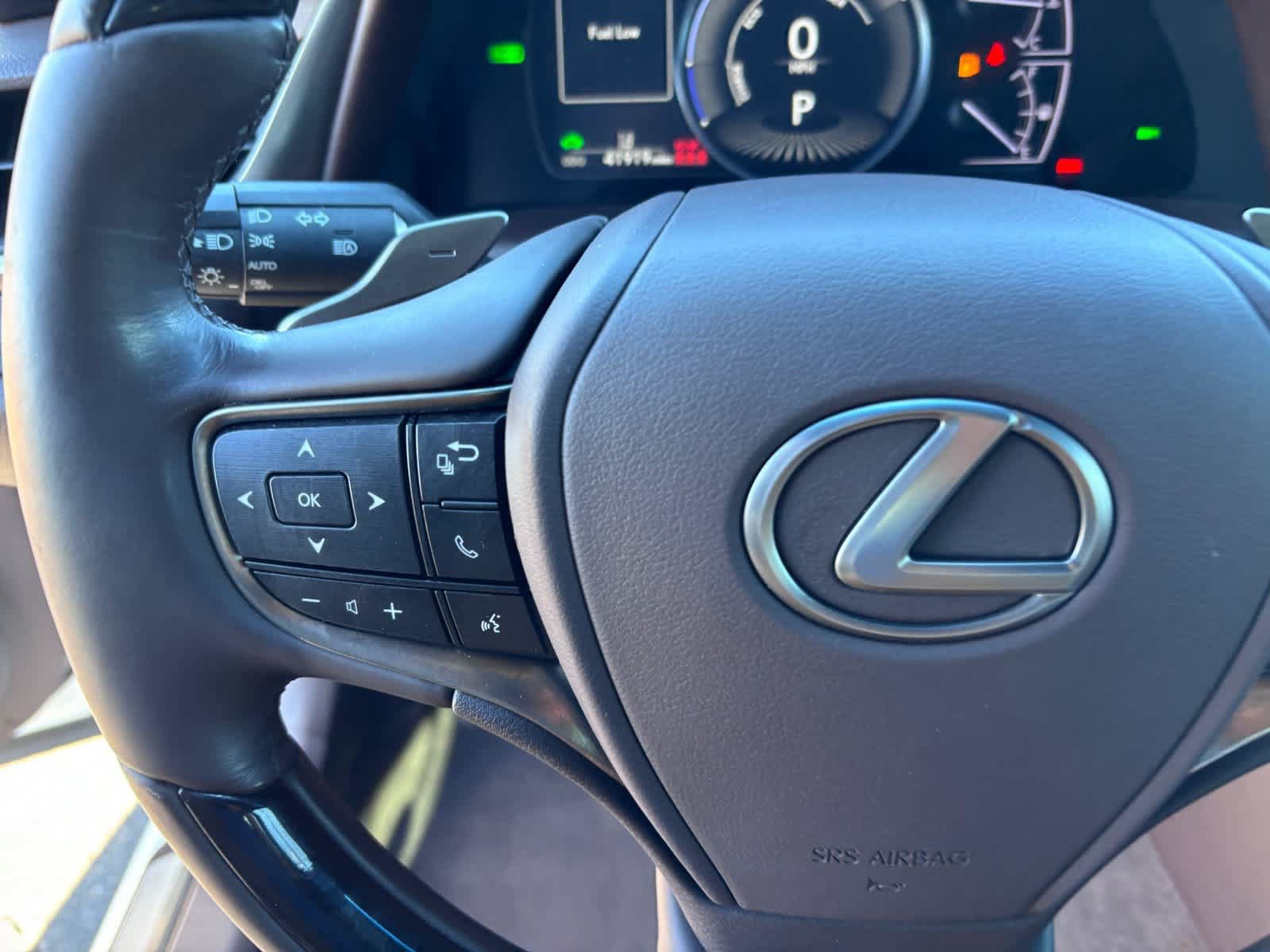 Used 2019 Lexus ES 300h w/ Premium Package FWD image 25