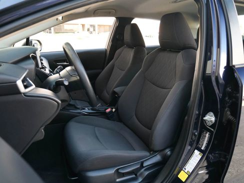 Used 2021 Toyota Corolla LE image 21