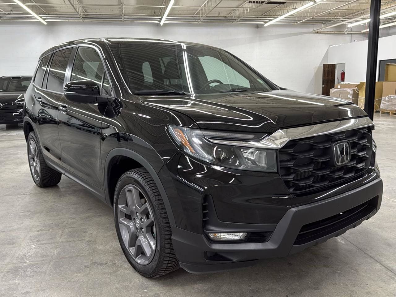 Used 2023 Honda Passport EX-L image 4