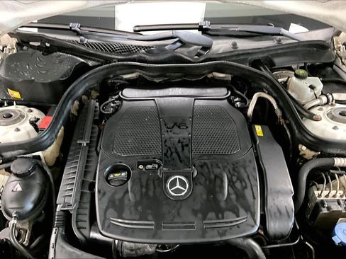 Used 2014 Mercedes-Benz E 350 4MATIC Sedan image 29