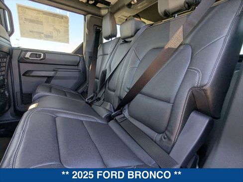 New 2025 Ford Bronco Badlands AWD/4WD image 18
