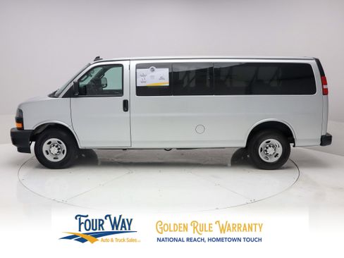 Used 2019 Chevrolet Express 3500 LS RWD image 7