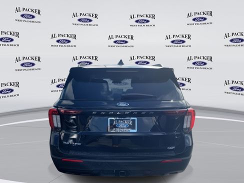 New 2026 Ford Explorer Active image 4