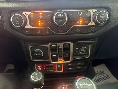 New 2026 Jeep Gladiator Sport image 15