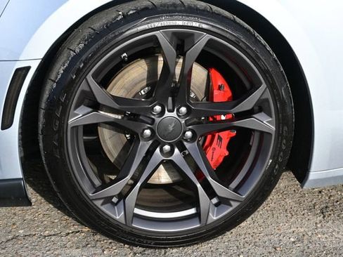 Used 2018 Chevrolet Camaro SS image 27