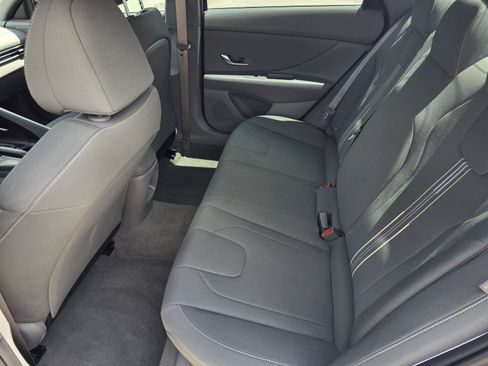 Certified 2025 Hyundai Elantra Sport FWD image 16