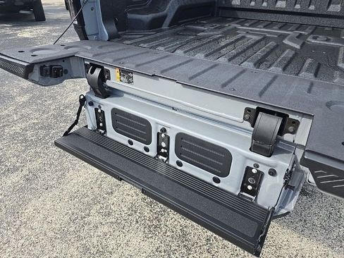 New 2025 GMC Hummer EV 3X image 10