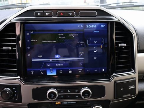 Used 2022 Ford F250 Lariat w/ Lariat Ultimate Package image 28