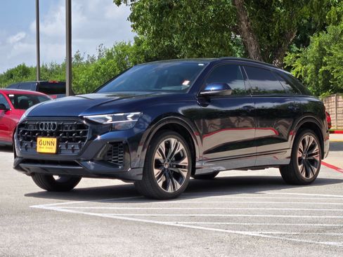 Used 2024 Audi Q8 Prestige AWD/4WD image 7
