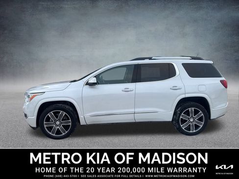 Used 2019 GMC Acadia Denali w/ Technology Package image 4