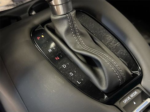 New 2026 Honda HR-V LX image 15