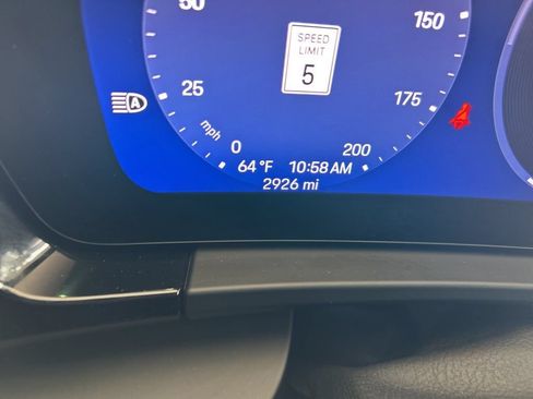 Used 2025 Porsche Macan Electric RWD image 52
