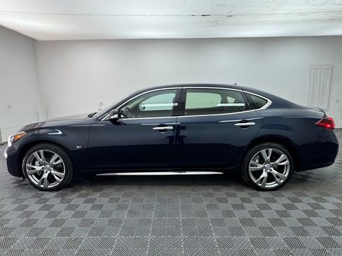 Used 2017 INFINITI Q70 L 3.7 image 12