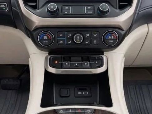 Used 2023 GMC Acadia Denali w/ Denali Ultimate Package AWD/4WD image 20