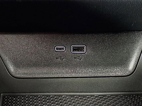 New 2026 Chevrolet Equinox LT w/ Convenience Package II image 15