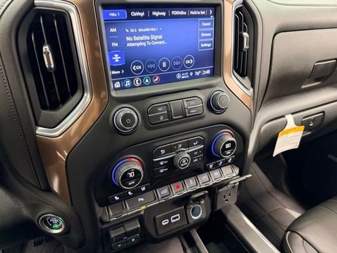 Certified 2022 Chevrolet Silverado 1500 High Country w/ LPO, Dark Essentials Package image 13