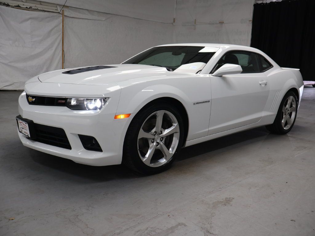 Used 2015 Chevrolet Camaro SS w/ RS Package RWD image 3