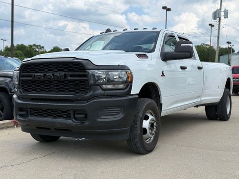 Used 2024 RAM 3500 Tradesman AWD/4WD image 2