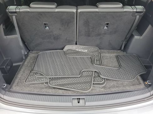Used 2024 Volkswagen Atlas SE FWD image 7