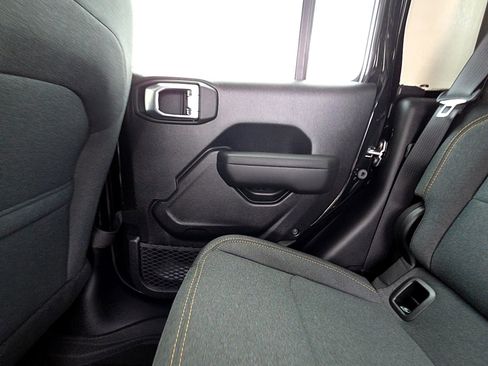 New 2026 Jeep Gladiator Sport image 11