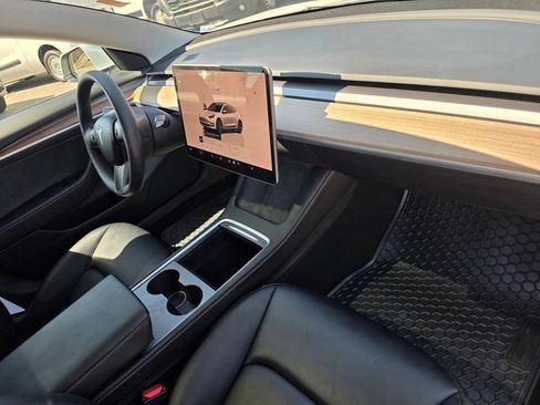 Used 2023 Tesla Model 3 Standard Range RWD image 22