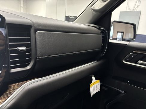 New 2026 GMC Sierra 1500 Elevation w/ Elevation Premium Package image 24
