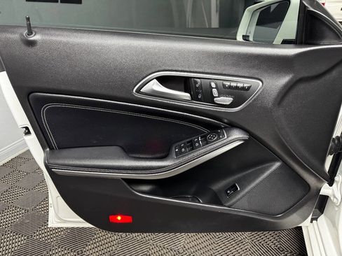 Used 2019 Mercedes-Benz CLA 250 image 36