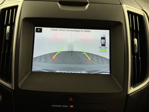 Used 2017 Ford Edge SEL w/ Equipment Group 201A image 19