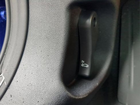 Used 2025 BMW 228i xDrive w/ Premium Package image 19