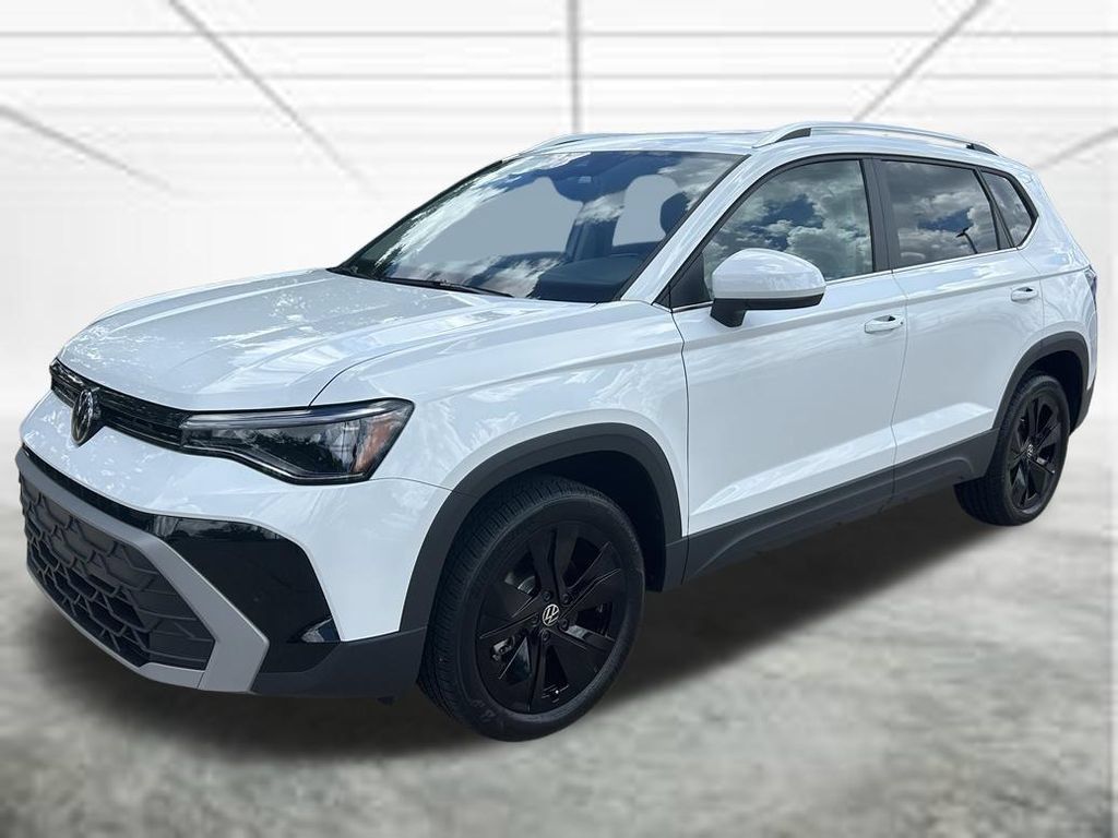New 2026 Volkswagen Taos SE FWD image 2