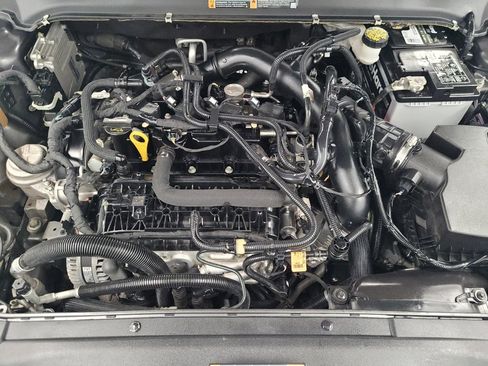 Used 2020 Ford Fusion SE FWD image 30