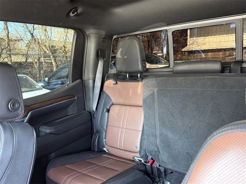 Used 2023 Chevrolet Silverado 1500 High Country w/ Technology Package image 26