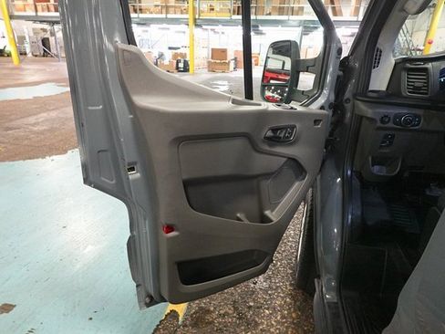 Used 2024 Ford E-Transit 148 High Roof image 10