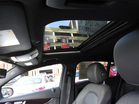 Certified 2022 Mercedes-Benz GLC 300 GLC 300 4MATIC image 22