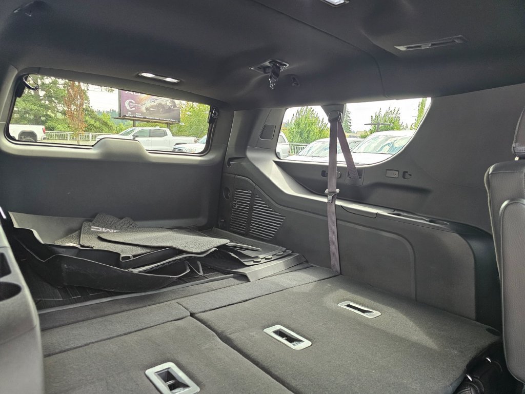 Used 2023 GMC Yukon XL Denali w/ Max Trailering Package AWD/4WD image 13
