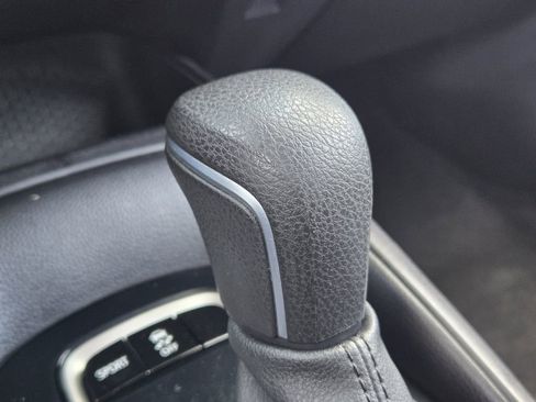 Used 2022 Toyota Corolla SE image 25