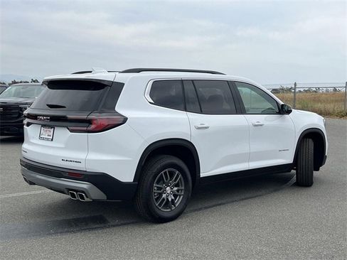 New 2025 GMC Acadia Elevation image 3