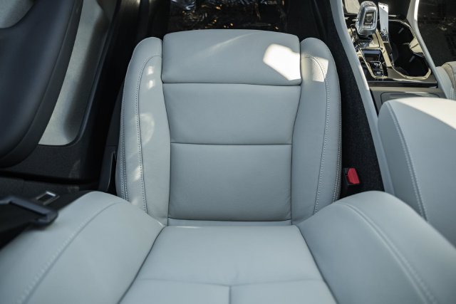 New 2026 Volvo XC40 B5 Ultra w/ Protection Package Premier AWD/4WD image 33