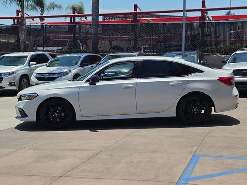 Used 2022 Honda Civic Sport image 9