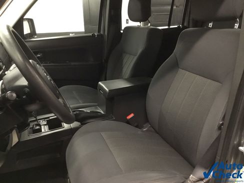 Used 2012 Jeep Liberty Sport image 16