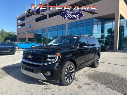 Used 2025 Ford Expedition Platinum w/ Driver's Package