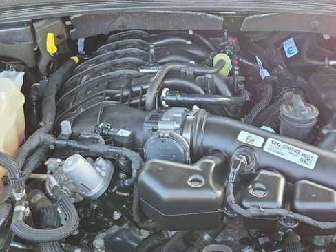Used 2023 Jeep Grand Cherokee Limited w/ Trailer Tow Prep Group (B) AWD/4WD image 23