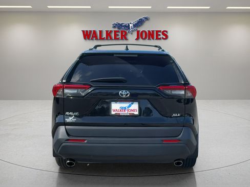 Used 2024 Toyota RAV4 XLE Premium image 4